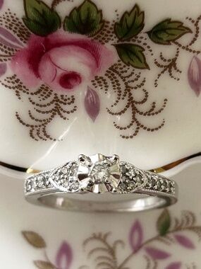 10k Diamond White Gold Ring Art Deco Size 6.5